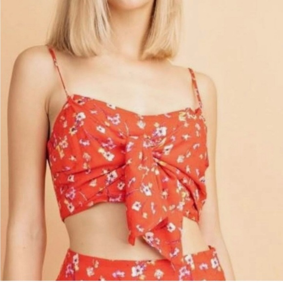 Le Lis Tops - Floral Tie-Front Top
